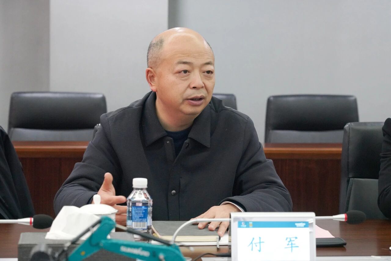 数智化现场混装铵油炸药车下线!开云kaiyun网页版官网_开云kaiyun(中国)智能与易普力携手共筑智能矿山新篇章