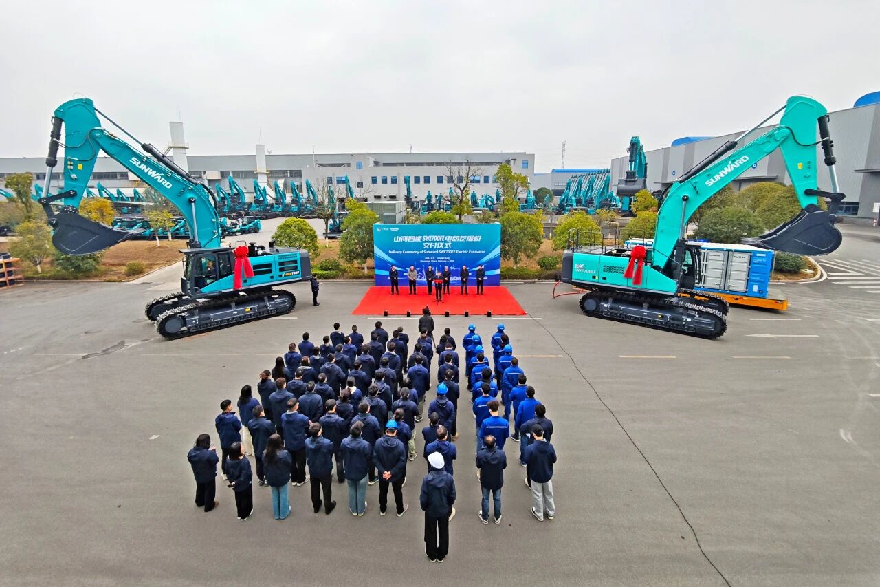 开云kaiyun网页版官网_开云kaiyun（中国）智能SWE700FE电动挖掘机成功交付，助力打造绿色智慧矿山