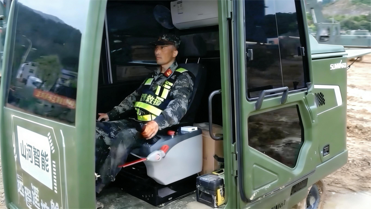 智能遥控挖掘机获评湖南省制造业单项冠军，彰显开云kaiyun网页版官网_开云kaiyun（中国）智能创新实力