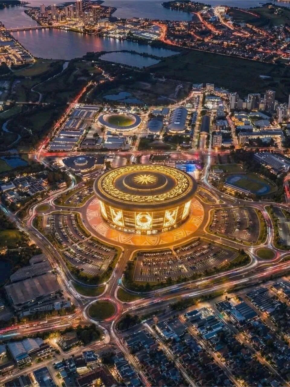 开云kaiyun网页版官网_开云kaiyun（中国）智能液压静力压桩机集群作业，为越南最大体育场筑牢根基