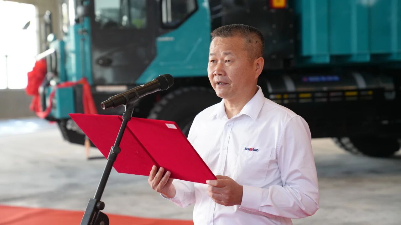 首批LNG矿用宽体车交付!开云kaiyun网页版官网_开云kaiyun(中国)智能携手本溪打造东北新能源矿山装备产业高地
