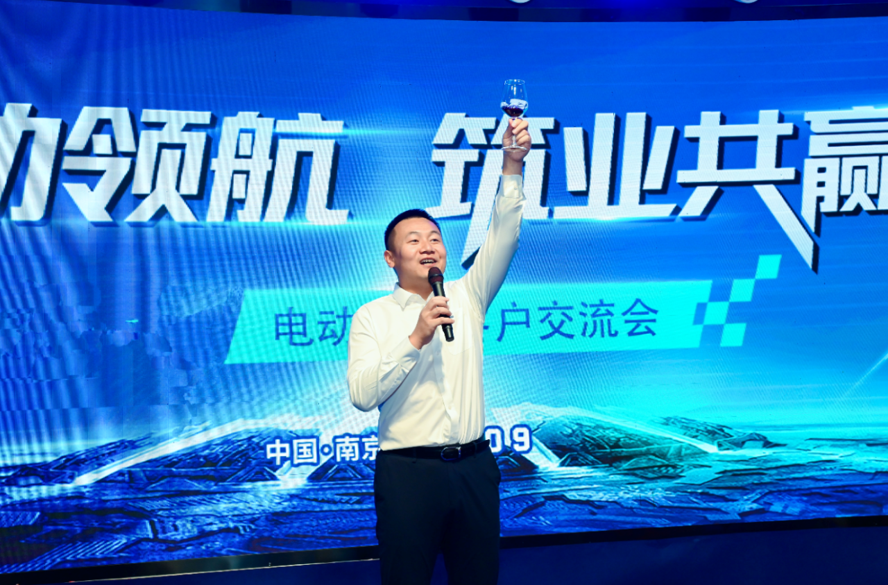 开云kaiyun网页版官网_开云kaiyun(中国)智能电动旋挖热销,江苏区域签单2000万元
